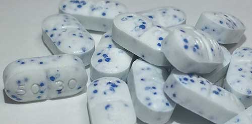 Phentermine blue and white pills